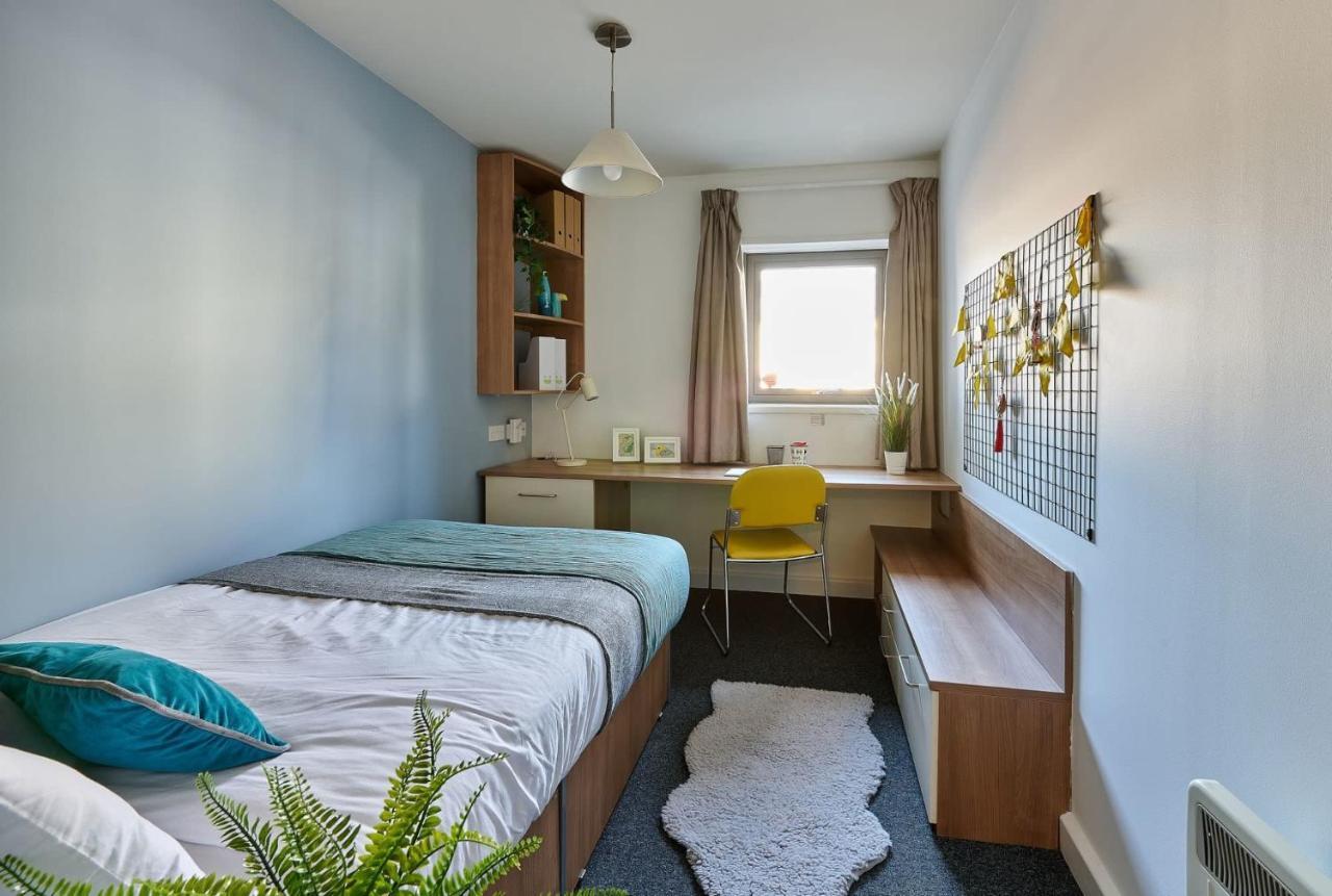 Cosy Ensuite Bedrooms At Trust House Near Exeter City Centre Buitenkant foto